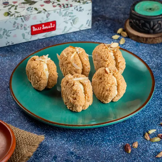 Bombay Sondesh (বোম্বে সন্দেশ)