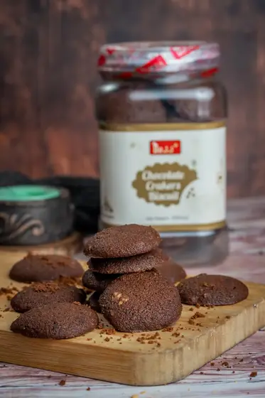 Chocolate Crackers (চকলেট ক্র্যাকার্স)