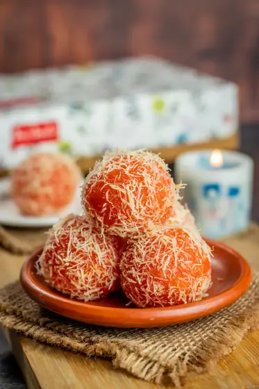 Kach Laddu (কাঁচ লাড্ডু)