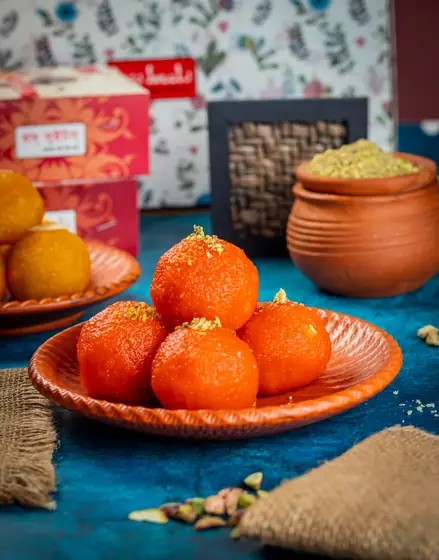 Motichur Laddu (মতিচুর লাড্ডু)