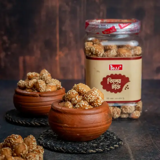 Tiler Toffee (তিলের টফি)